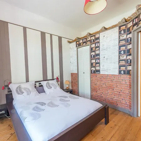 Bed & Breakfast L'escale Marine - Couette Et Cafe La Rochelle (Charente-Maritime)