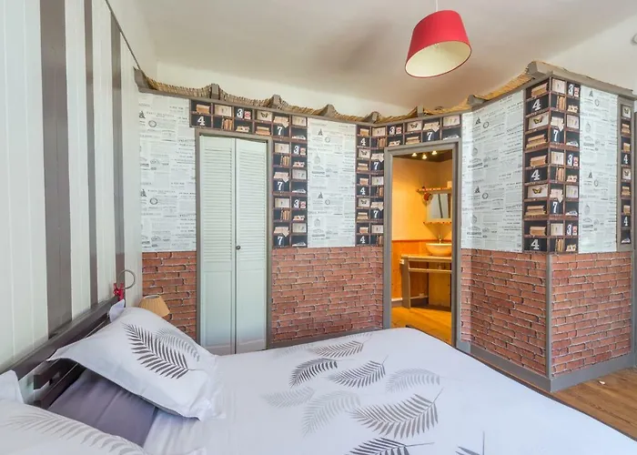 Frühstückspension L'escale Marine - Couette Et Cafe La Rochelle (Charente-Maritime)